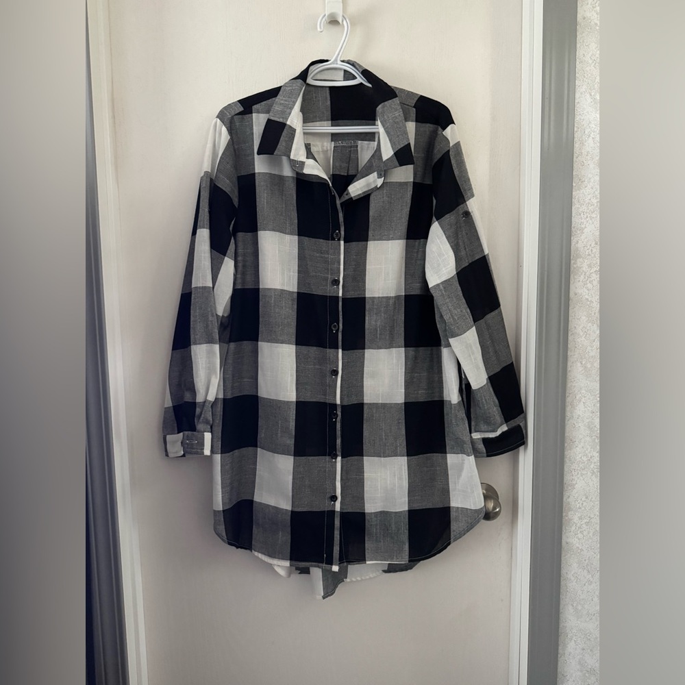 BNWOT - Black and White Plaid Shirt